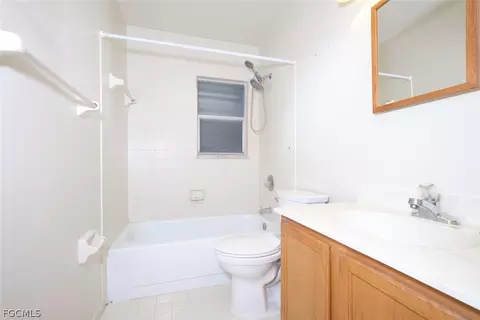 Bath - Undisclosed, Naples, FL 34117 photo 3 of 3