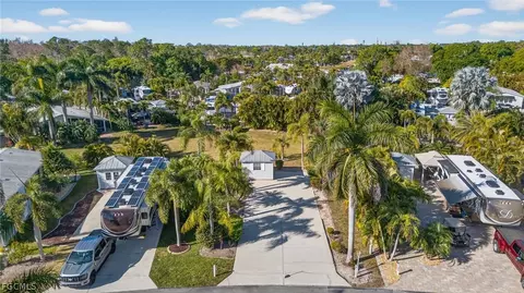 5840 Pathwood Ct, Fort Myers, FL 33905