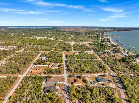 222 Cross Creek Ave, Lake Placid, FL 33852