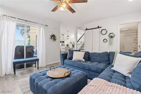 1103 SE 8th Ter UNIT D, Cape Coral, FL 33990