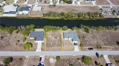 425 NW 5th Ter, Cape Coral, FL 33993