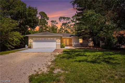 530 7th St SW, Naples, FL 34117
