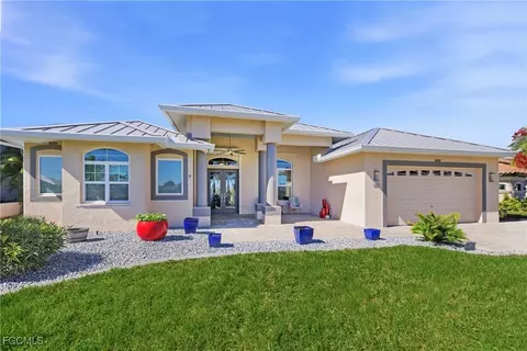 1204 NW 43rd Ave, Cape Coral, FL 33993
