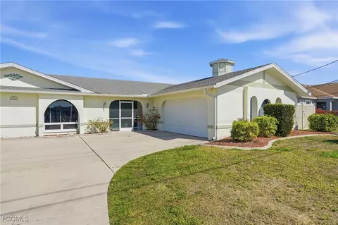 703 SE 7th St #2, Cape Coral, FL 33990