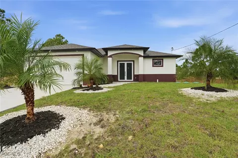 1042 Marshall Ave S, Lehigh Acres, FL 33974