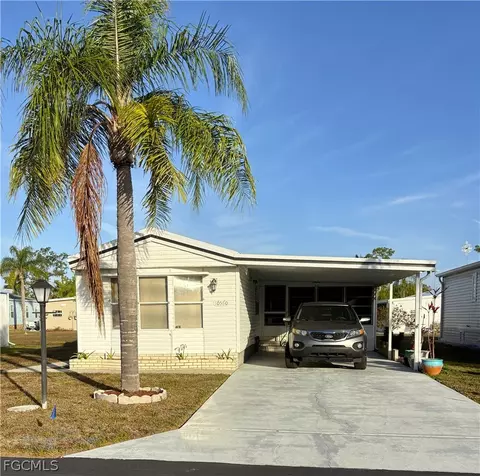 10580 Wales Loop, Bonita Springs, FL 34135