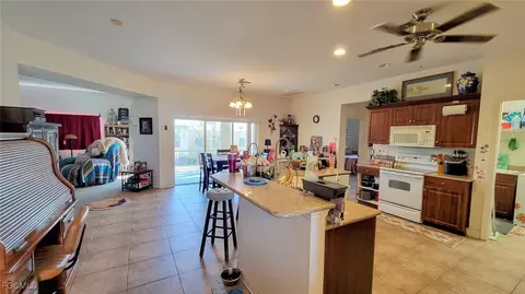 4529 Springview Cir, Labelle, FL 33935 photo 4