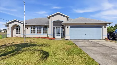 203 Manatee St, Fort Myers, FL 33913