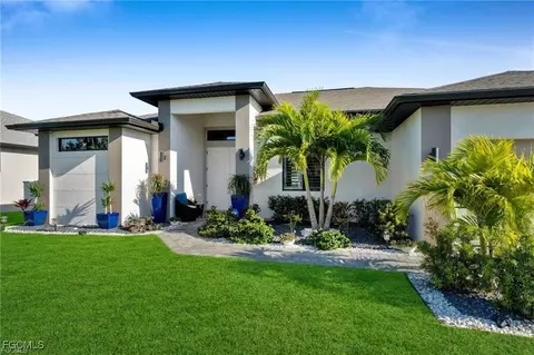 3246 NW 21st Ter, Cape Coral, FL 33993
