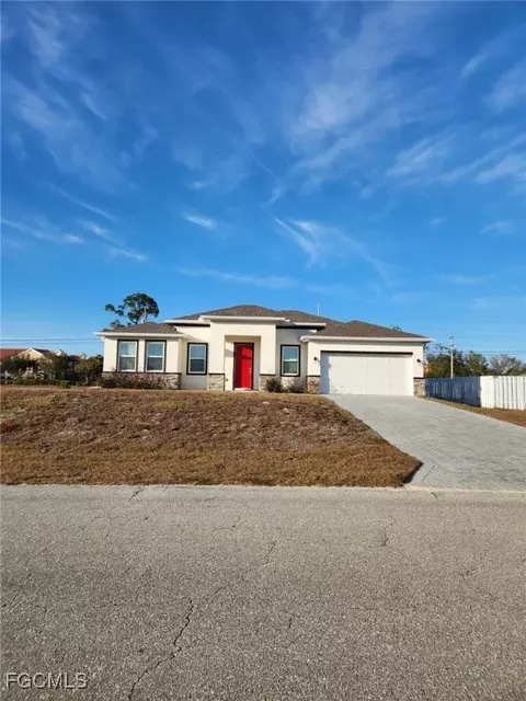 1819 NE 23rd Ter, Cape Coral, FL 33909