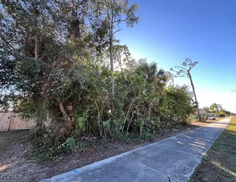 20417 Quesada Ave, Port Charlotte, FL 33952