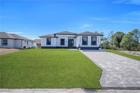3009 42nd St W, Lehigh Acres, FL 33971