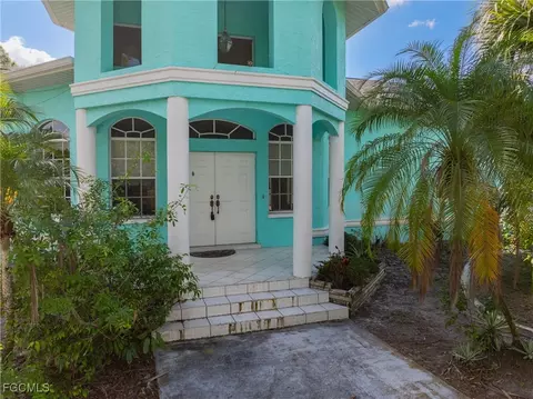 822 Costa Pl, Lehigh Acres, FL 33972