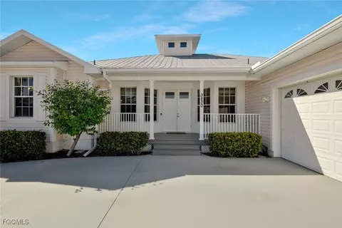 3830 SW 15th Pl, Cape Coral, FL 33914
