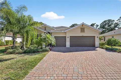 17364 Walnut Run Dr, Alva, FL 33920