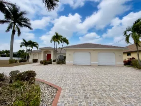 2615 SW 52nd Ln, Cape Coral, FL 33914