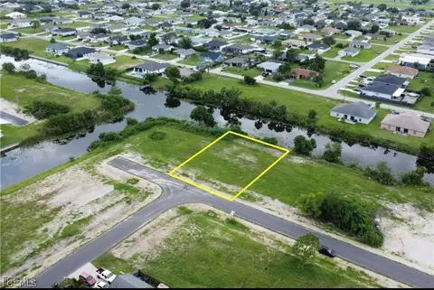 816 NE 12th St, Cape Coral, FL 33909