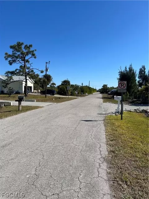 3500 Tropical Point Dr, Saint James City, FL 33956