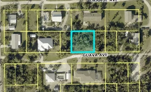 7200 Guava Ave, Bokeelia, FL 33922