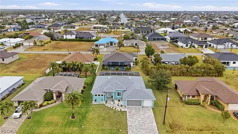 3733 SW 1st Ln, Cape Coral, FL 33991