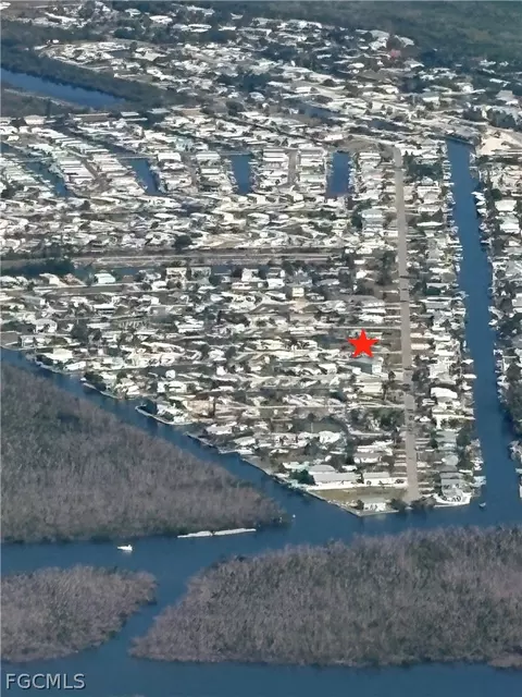 3780 Coconut Dr, Saint James City, FL 33956