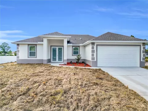 1803 W 14th St, Lehigh Acres, FL 33972