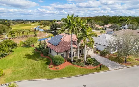 16001 Herons View Dr, Alva, FL 33920
