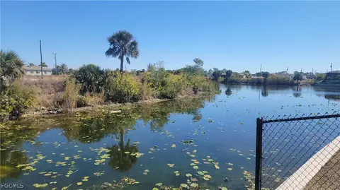 3907 NE 12th Ave, Cape Coral, FL 33909