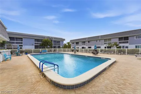 22375 Edgewater Dr #205, Punta Gorda, FL 33980
