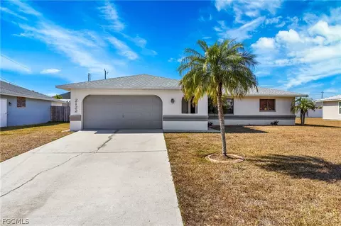 2122 SW Santa Barbara Pl, Cape Coral, FL 33991