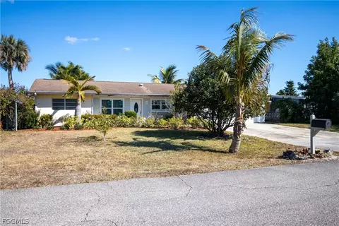 1280 Sunrise Dr, North Fort Myers, FL 33917