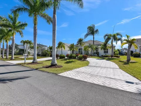 802 SW 56th St, Cape Coral, FL 33914