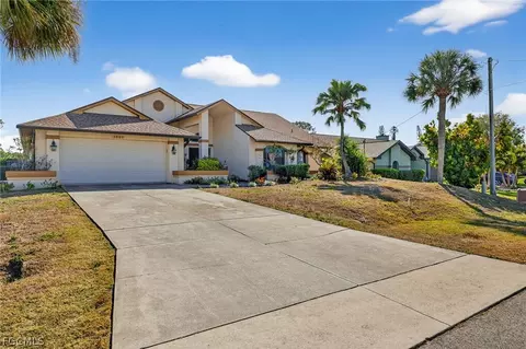1631 SW 15th Ave, Cape Coral, FL 33991