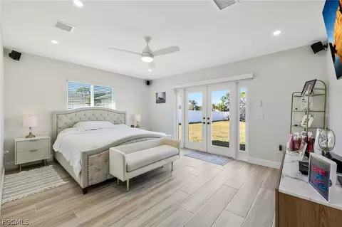 Bedroom - 20580 Park Pl, Estero, FL 33928 photo 1 of 3