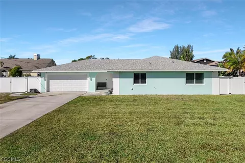 Exterior - 20580 Park Pl, Estero, FL 33928 photo 13 of 14