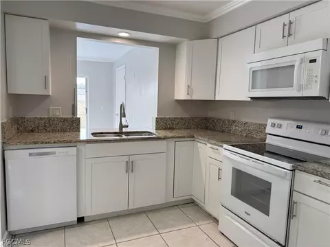 4402-4404 Santa Barbara Blvd, Cape Coral, FL 33914