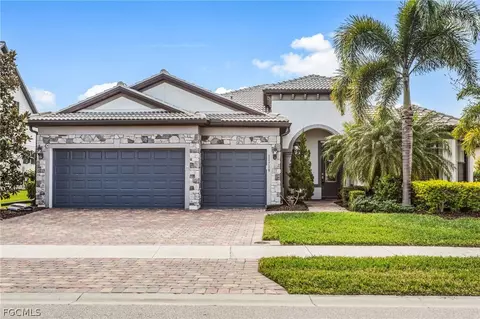 11719 Bowes Cir, Fort Myers, FL 33913