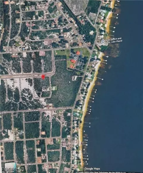 1233 Island Pkwy NE, Lake Placid, FL 33852