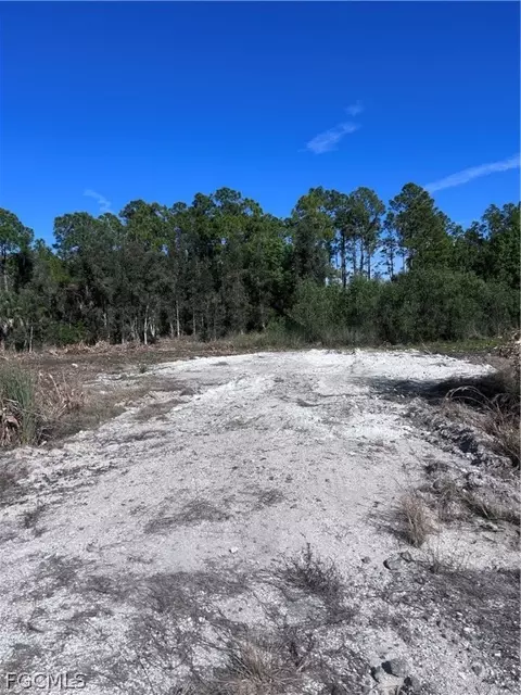 2702 26th St W, Lehigh Acres, FL 33971