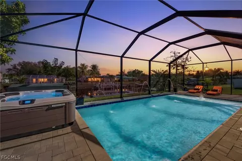 4413 SE 13th Pl, Cape Coral, FL 33904