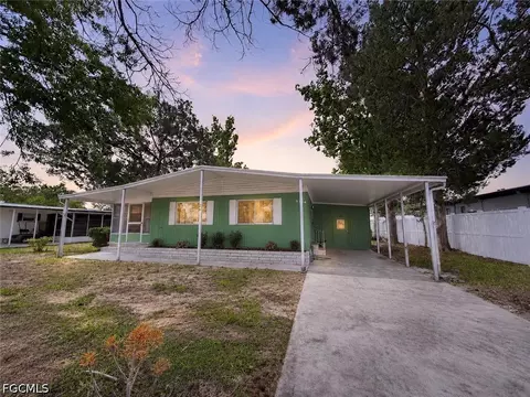 9330 Salisbury Dr, Brooksville, FL 34613