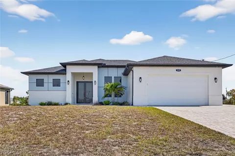 2515 NE 5th Pl, Cape Coral, FL 33909