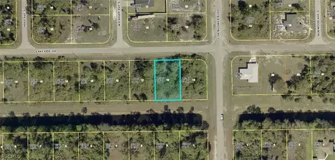 984 Lakeside Dr, Lehigh Acres, FL 33974