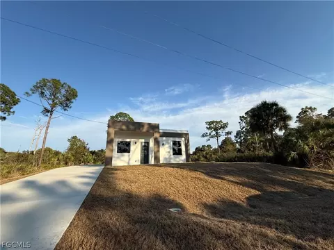 133 Nacelle Ave S, Lehigh Acres, FL 33974
