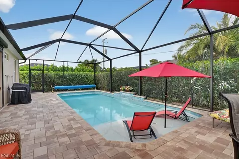 1807 SW 40th Ter, Cape Coral, FL 33914
