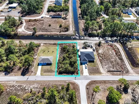 954 Lakeside Dr, Lehigh Acres, FL 33974