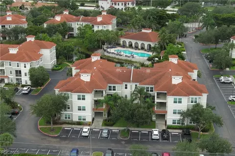 23660 Walden Center Dr #305, Bonita Springs, FL 34134