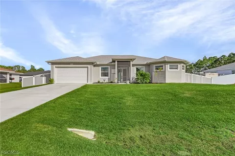 1020 Rush Ave, Lehigh Acres, FL 33972