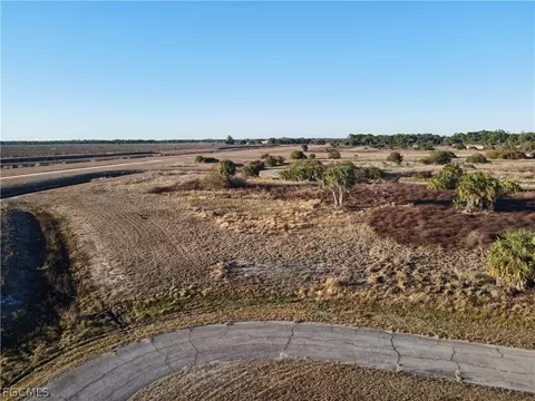216 Lynbrook Loop, Labelle, FL 33935
