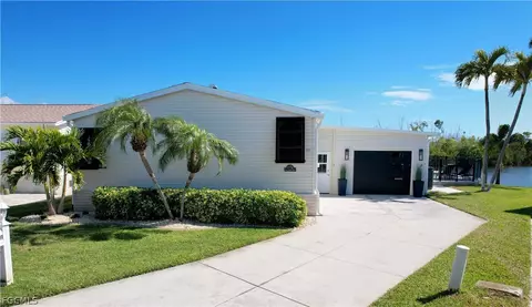17731 Canal Cove Ct, Fort Myers Beach, FL 33931